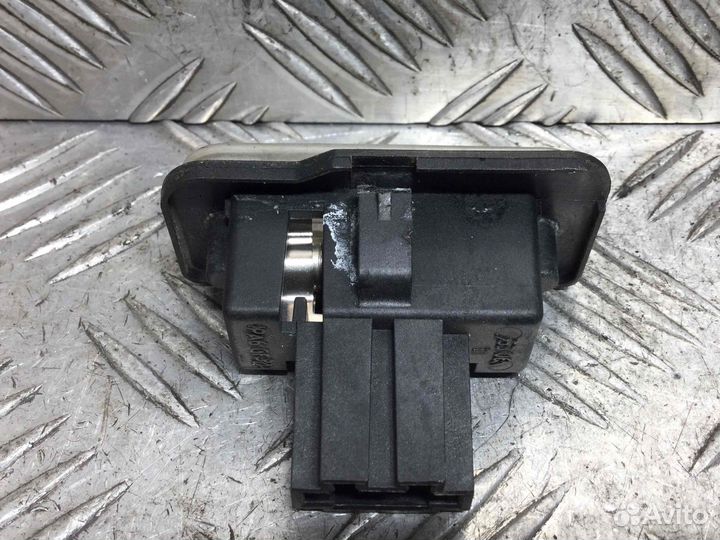 Подсветка номера Mercedes E-klasse a2118200756 648961