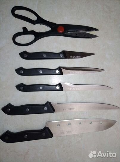Набор ножей с подставкой новый