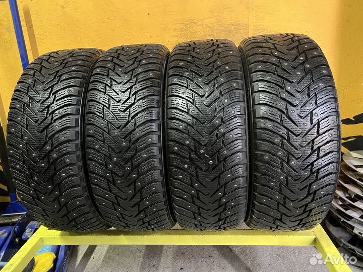 Nokian Tyres Hakkapeliitta 8 SUV 225/60 R17