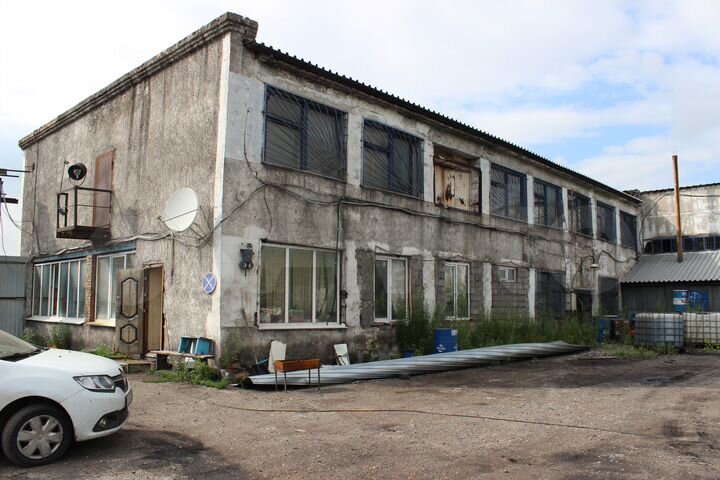 Бокс с территорией, с кран-балкой