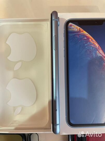 iPhone Xr, 64 ГБ