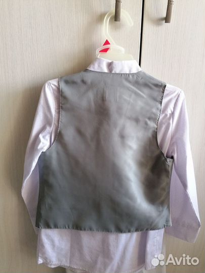 Костюм тройка