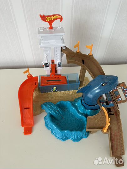 Hot wheels акула