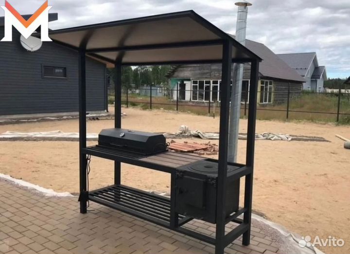 Мангал с крышей