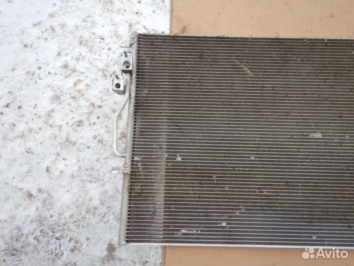 Радиатор кондиционера 301000058AA