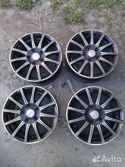 Литые диски для автомобиля