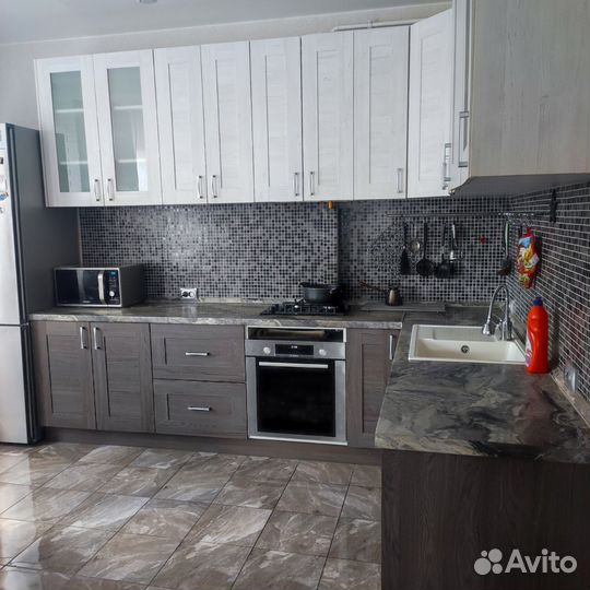 Продам угловой кухонный гарнитур