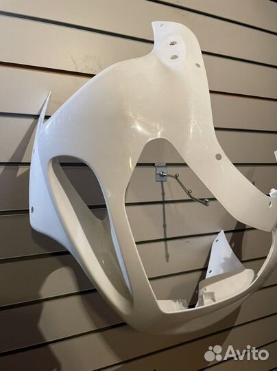 Передний обтекатель suzuki gsxr1000 00-02 без цвет