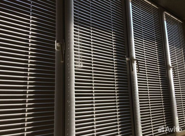 Горизонтальные жалюзи B4978-F1411