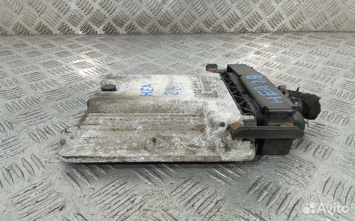 Блок управления двс audi A8 D3 0281012192 3-9 дней