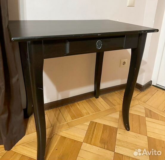 Письменный стол