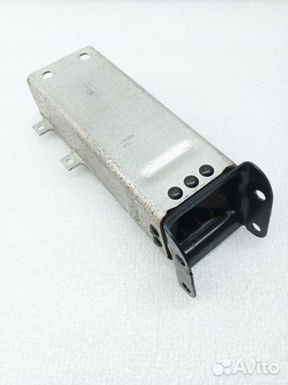 Кронштейн усилителя бампера передний левый