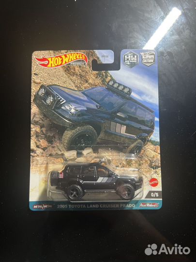 Hot wheels premium land cruiser chase