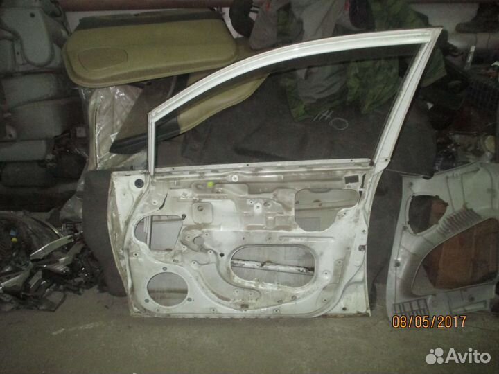 Дверь передняя правая Suzuki Aerio 2001-2005 Аэрио