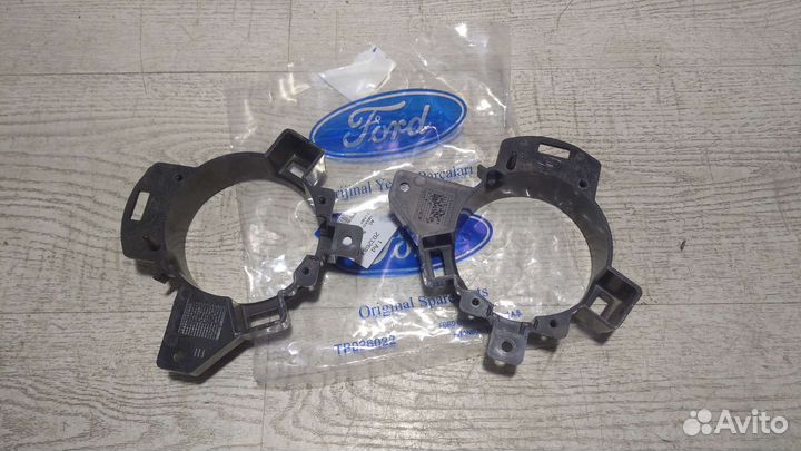 Кронштейн противотуманок Форд Транзит 2014-2023