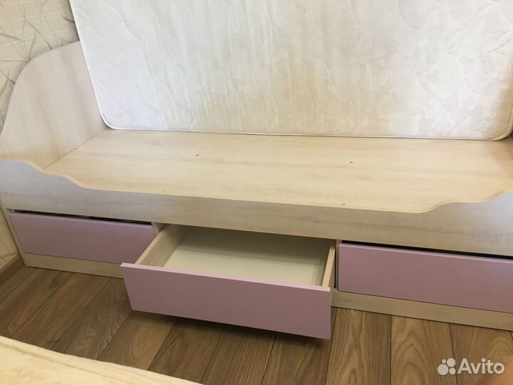 Кровать для девочки подростка