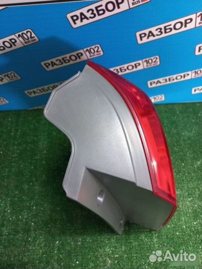 Фонарь наружний правый Kia Sorento 2 XM