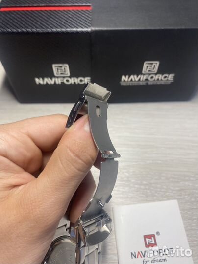 Часы наручные Naviforce