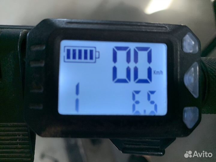 Электросамокат iconbit