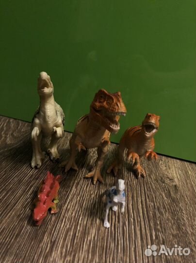 Набор динозавров (детские игрушки)