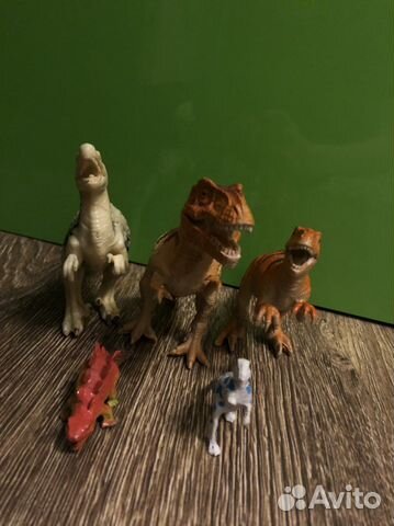 Набор динозавров (детские игрушки)