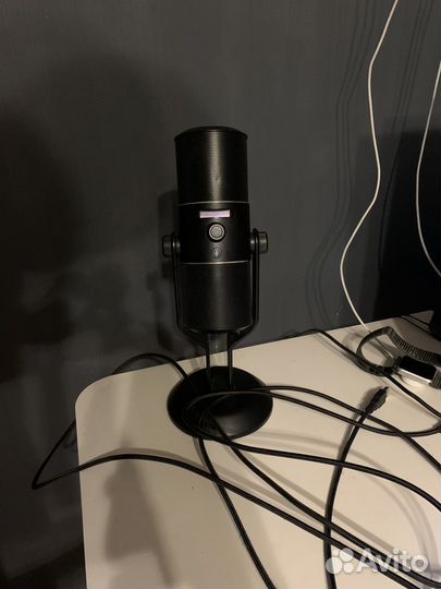 Микрофон Razer seiren x elite