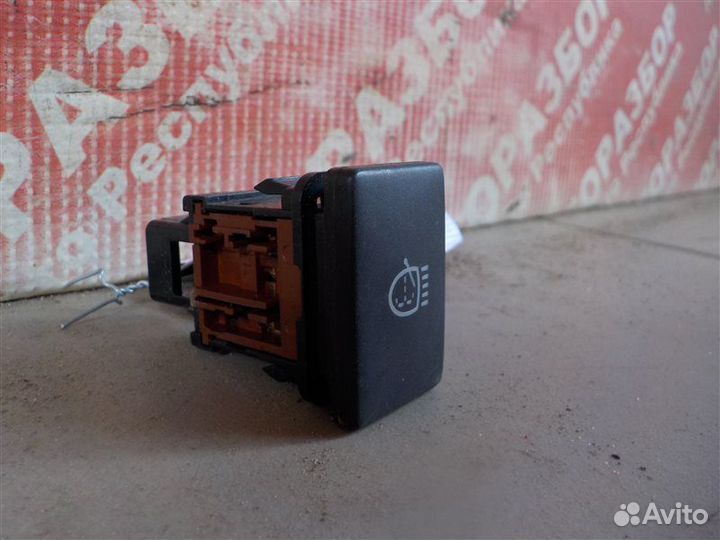 Кнопка омывателя фар Toyota Corolla ADE150 1zrfe