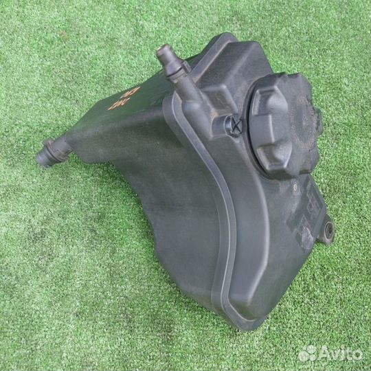 Бачок расширительный Bmw 320D E90 N47 2007