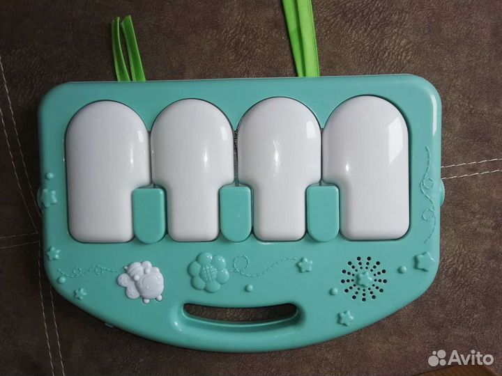 Развивающий коврик с пианино