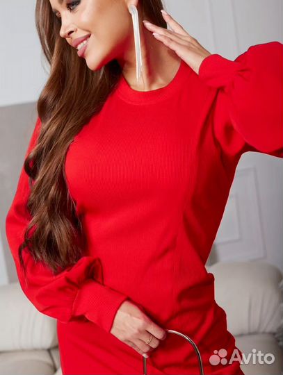 Платье красное в рубчик