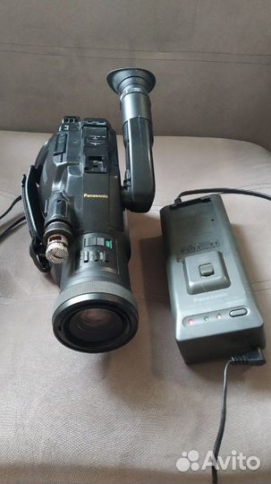 Видеокамера Panasonic NV-G120