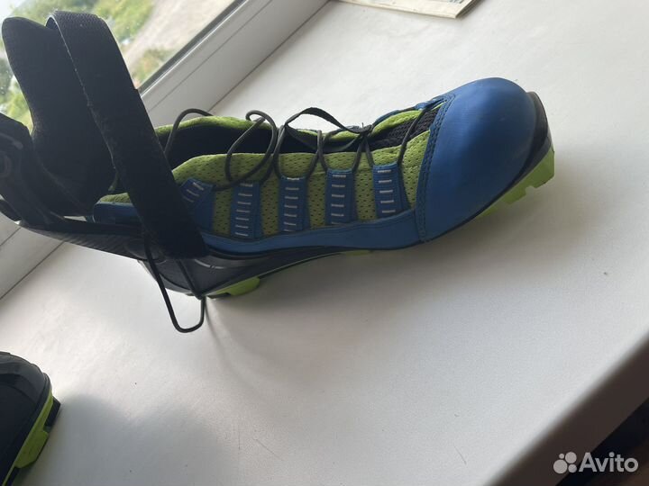 Лыжные летние ботинки