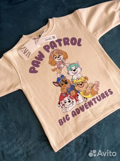 Платье для девочки новое (92-116р)