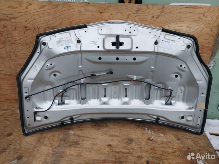 Капот Toyota Prius 3 ZVW30 (2009 - 2011)