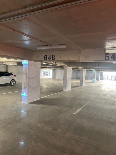 Машиноместо, 13 м²