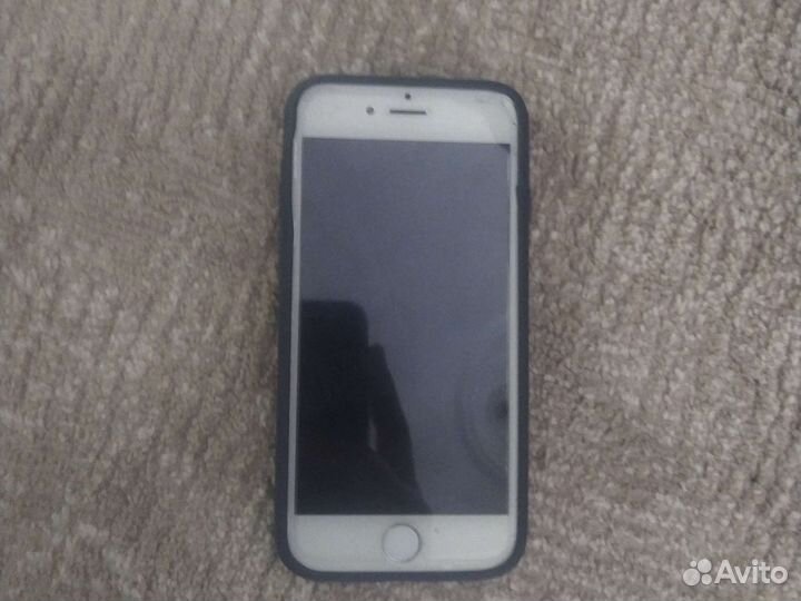 Телефон iPhone 6s