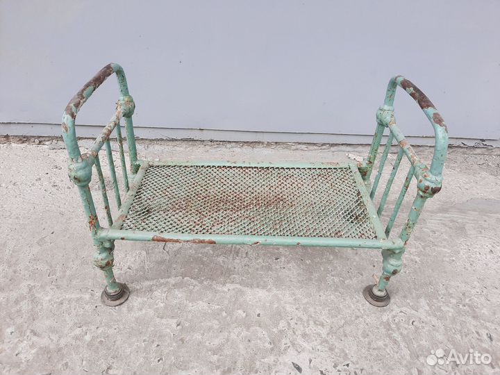 Кровать кукольная металлическая старинная