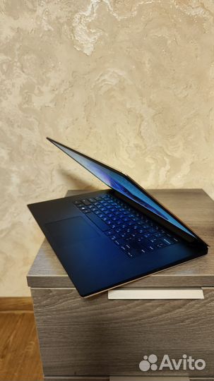 Dell XPS 15 9570 i5 8300h nvidia Gt1050