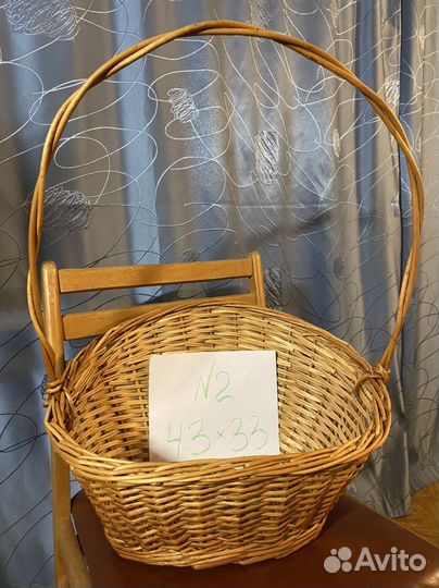 Плетёные корзины б/у разных размеров форм