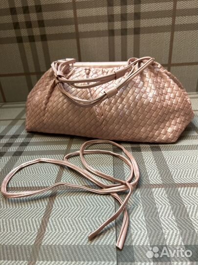 Перламутрово розовая сумка