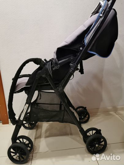 Детская коляска Combi Handy Light