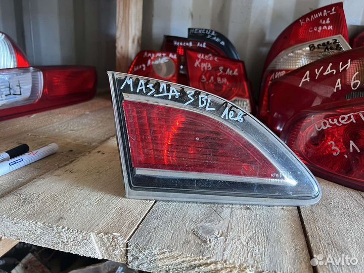 Фонарь внутренний левый Mazda 3 bl
