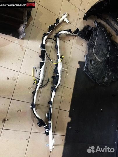 Шторка безопасности левая Toyota RAV-4 50 2019