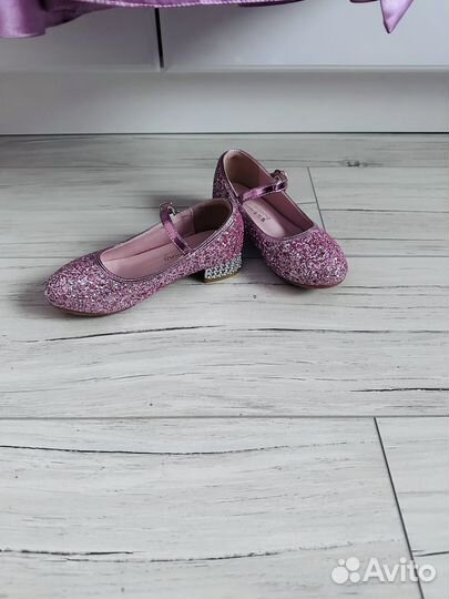 Платье нарядное