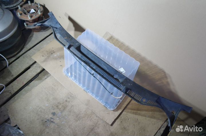 Жабо дворников Skoda Fabia 1 поколение