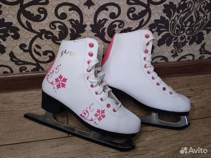 Коньки женские