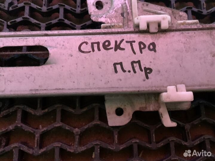 Стеклоподъемник передний правый Kia Spectra