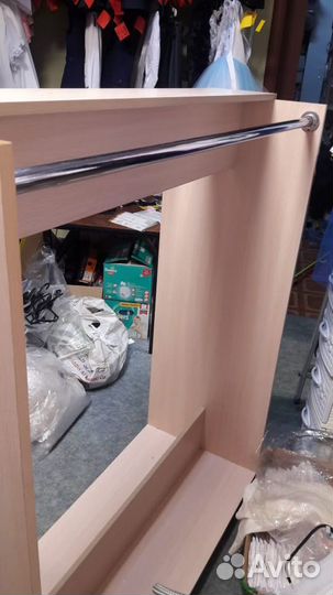 Вешало напольное