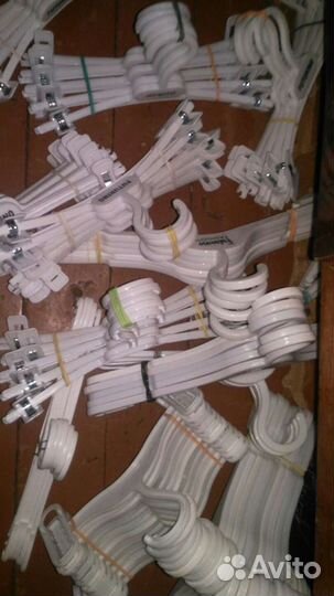 Вешалки детские,подростковые разные