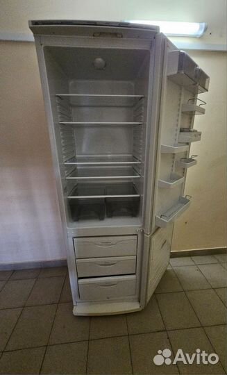 Холодильник атлант бу